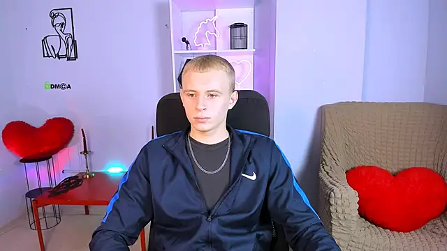 Snapshot of rafael_bien chatting on November 21, 2025, 6:56 am rafael bien online show from November 21, 2025, 6:56 am