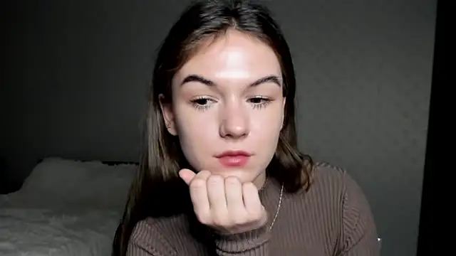 luna lust 212 online show from November 14, 2025, 4:22 am