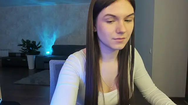 luna lust 212 online show from April 2, 2026, 2:47 pm