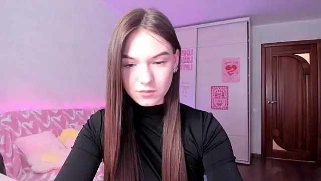 luna lust 212 online show from May 28, 2026, 4:21 am