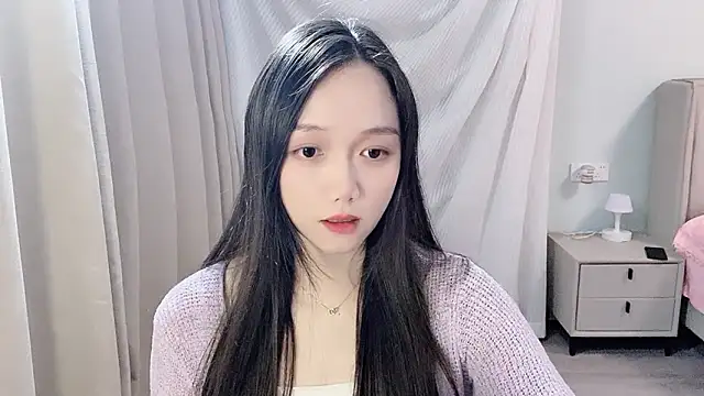 Snapshot of BoiI2u chatting on November 15, 2025, 3:52 pm BoiI2u online show from November 15, 2025, 3:52 pm