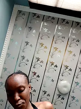 Snapshot of Beverlygurlx6 chatting on February 17, 2026, 5:48 am Beverlygurlx6 online show from February 17, 2026, 5:48 am