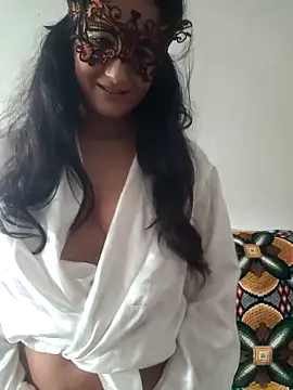 cameleonix18 online show from November 19, 2025, 8:03 am