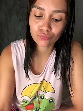 carolsapequinha online show from December 21, 2025, 11:56 pm