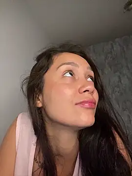 carolsapequinha online show from March 3, 2026, 10:43 am