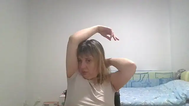 Snapshot of CherieAdair chatting on November 18, 2025, 7:40 pm CherieAdair online show from November 18, 2025, 7:40 pm