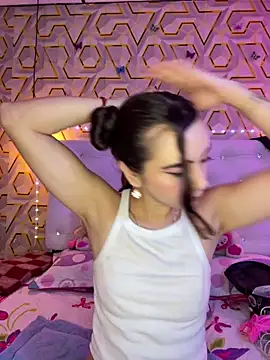 MelanyyJhonson15 online show from March 13, 2026, 3:24 am