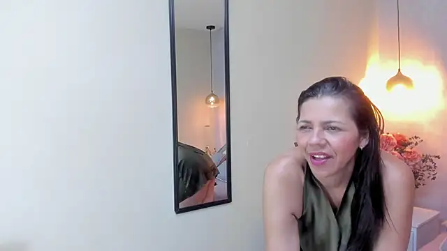 Snapshot of Dulce_emi chatting on March 11, 2026, 1:55 am Dulce emi online show from March 11, 2026, 1:55 am
