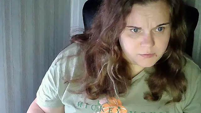 HollyXXEva online show from November 24, 2025, 12:32 am