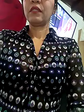 alexandra100gg online show from November 17, 2025, 8:47 pm