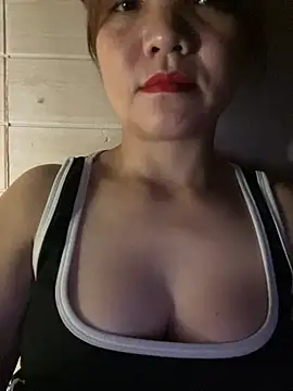 Snapshot of Diana-sexyy chatting on April 23, 2026, 2:41 pm Diana-sexyy online show from April 23, 2026, 2:41 pm