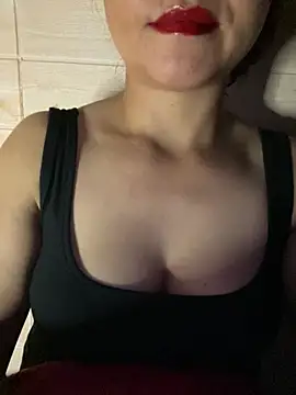 Snapshot of Diana-sexyy chatting on June 29, 2026, 2:28 pm Diana-sexyy online show from June 29, 2026, 2:28 pm