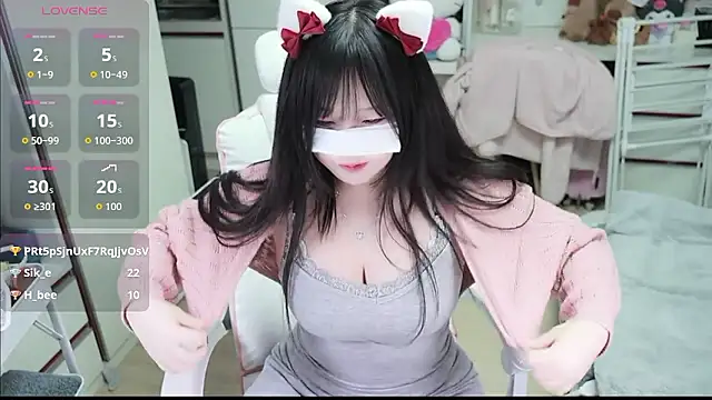 Snapshot of kimhyeona2005 chatting on January 18, 2026, 1:04 pm kimhyeona2005 online show from January 18, 2026, 1:04 pm