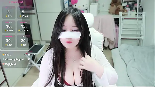 Snapshot of kimhyeona2005 chatting on February 12, 2026, 12:11 pm kimhyeona2005 online show from February 12, 2026, 12:11 pm