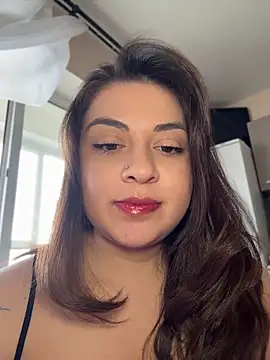 Lovynna online show from April 17, 2026, 12:41 pm