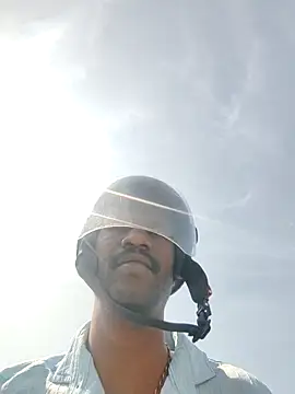 Snapshot of Paramkeerthi chatting on January 8, 2026, 6:59 am Paramkeerthi online show from January 8, 2026, 6:59 am