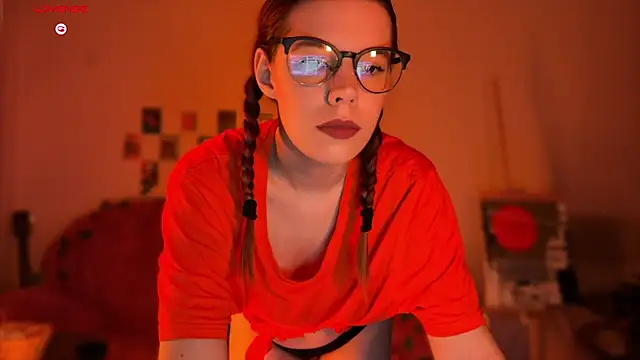 Snapshot of Margie_Dorene chatting on November 28, 2025, 9:17 pm Margie Dorene online show from November 28, 2025, 9:17 pm