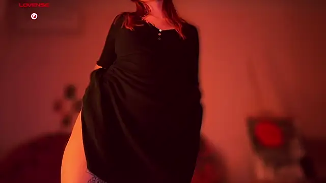 Snapshot of Margie_Dorene chatting on November 30, 2025, 9:19 pm Margie Dorene online show from November 30, 2025, 9:19 pm