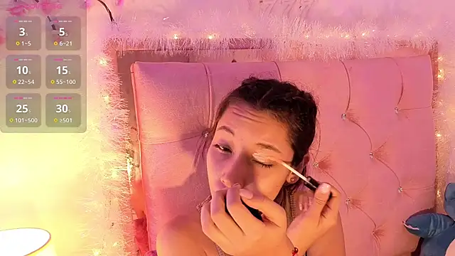 Darapresley777  online show from December 2, 2025, 1:39 pm