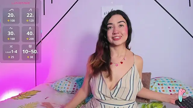 Snapshot of VictoriaRouge_ chatting on November 23, 2025, 1:22 pm VictoriaRouge online show from November 23, 2025, 1:22 pm