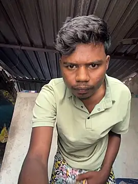 banty05 online show from December 1, 2025, 4:06 am