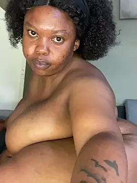 Busty-Sweetheart online show from February 12, 2026, 2:56 pm
