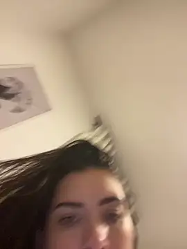 fer-nanda online show from February 11, 2026, 4:28 am