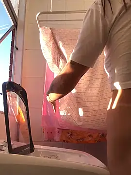 fer-nanda online show from April 15, 2026, 8:20 pm