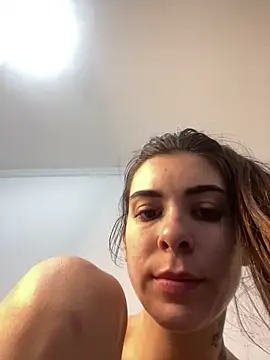 fer-nanda online show from June 19, 2026, 5:45 am