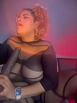 Snapshot of nikicatwild chatting on November 24, 2025, 11:59 pm nikicatwild online show from November 24, 2025, 11:59 pm