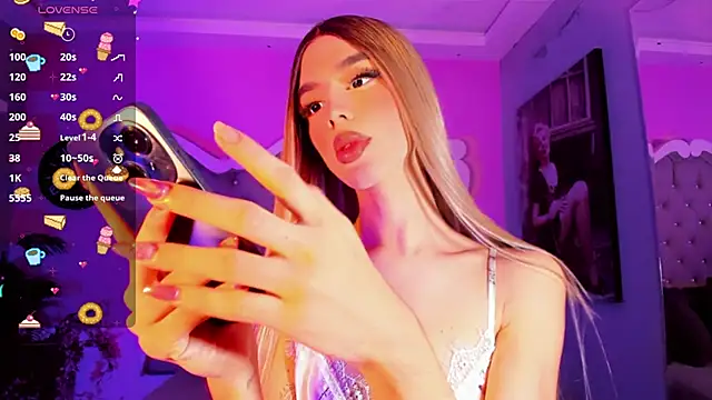 Snapshot of LeslieAmor1 chatting on November 29, 2025, 4:48 am LeslieAmor1 online show from November 29, 2025, 4:48 am