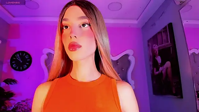 Snapshot of LeslieAmor1 chatting on November 30, 2025, 4:27 am LeslieAmor1 online show from November 30, 2025, 4:27 am