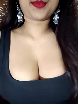 Snapshot of Aradhna_08 chatting on December 4, 2025, 6:01 am Aradhna 08 online show from December 4, 2025, 6:01 am