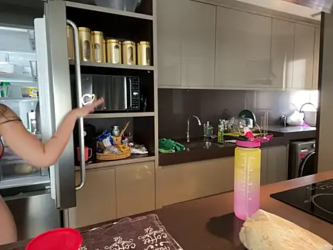 Snapshot of BelleRune chatting on February 17, 2025, 3:09 pm BelleRune online show from February 17, 2025, 3:09 pm