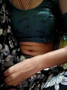 Miss Nidhi89 online show from November 14, 2025, 9:52 am