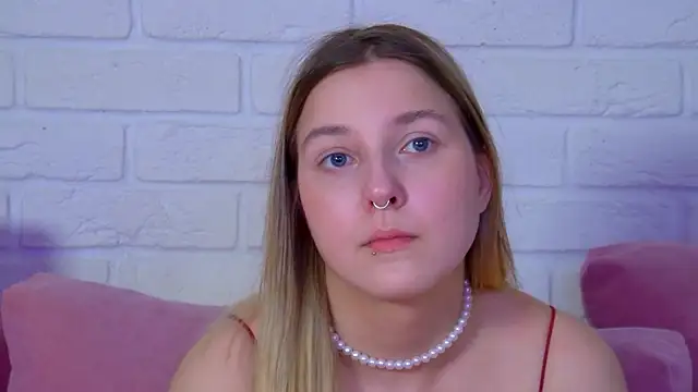 TinnaBurton online show from July 13, 2026, 4:21 pm