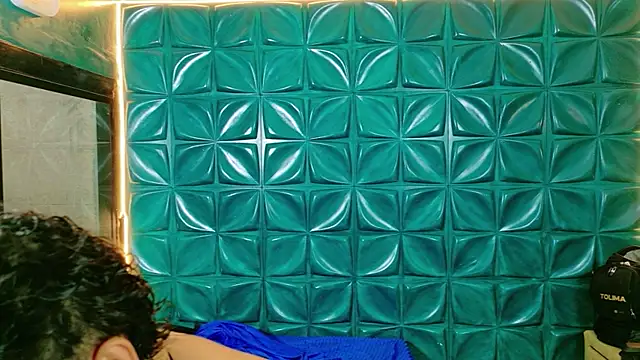 lunabustygirl online show from February 19, 2026, 9:38 am