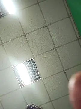 platone09 online show from December 3, 2025, 1:09 pm