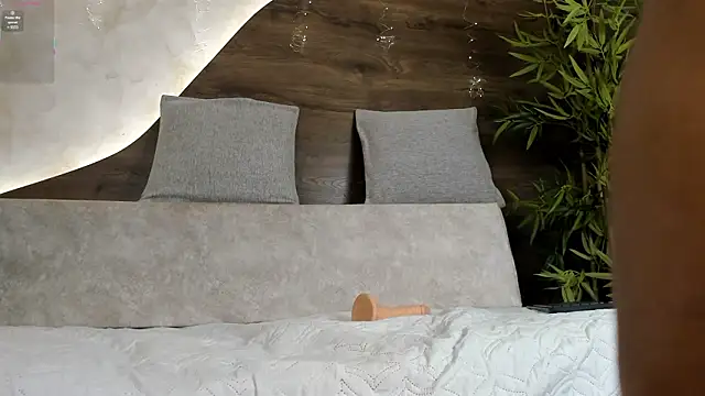 Katrina lex online show from February 3, 2026, 2:53 am