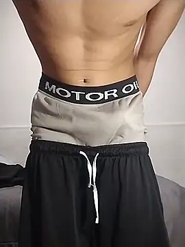 Roisesex online show from April 14, 2026, 3:40 pm