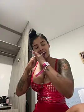 sofiasexhot online show from April 28, 2026, 1:16 pm