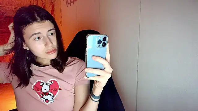 KristinaScott online show from February 7, 2026, 4:11 pm