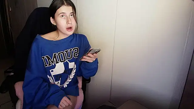 KristinaScott online show from February 16, 2026, 3:30 pm