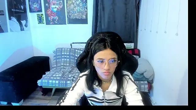 Candy  Girll18 online show from February 19, 2026, 11:23 pm