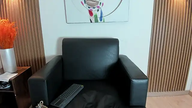 Emily Frostt online show from March 21, 2026, 11:37 am