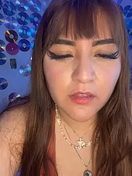 love queen02 online show from April 29, 2026, 5:52 pm