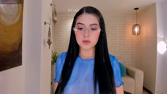 Snapshot of HaileyRoss_ chatting on April 24, 2026, 1:52 am HaileyRoss online show from April 24, 2026, 1:52 am