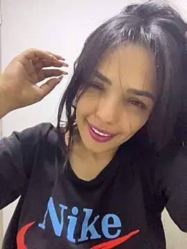 LaraDanverss online show from July 12, 2026, 10:12 pm