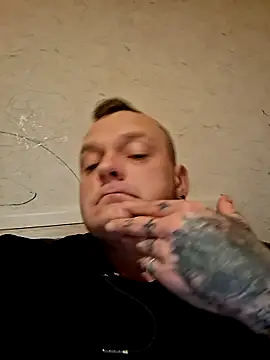 Snapshot of PiotrStasiorowski40 chatting on November 15, 2025, 9:32 pm PiotrStasiorowski40 online show from November 15, 2025, 9:32 pm