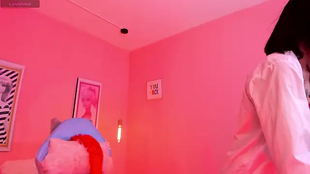 Milu carbajal x online show from February 24, 2026, 4:21 am